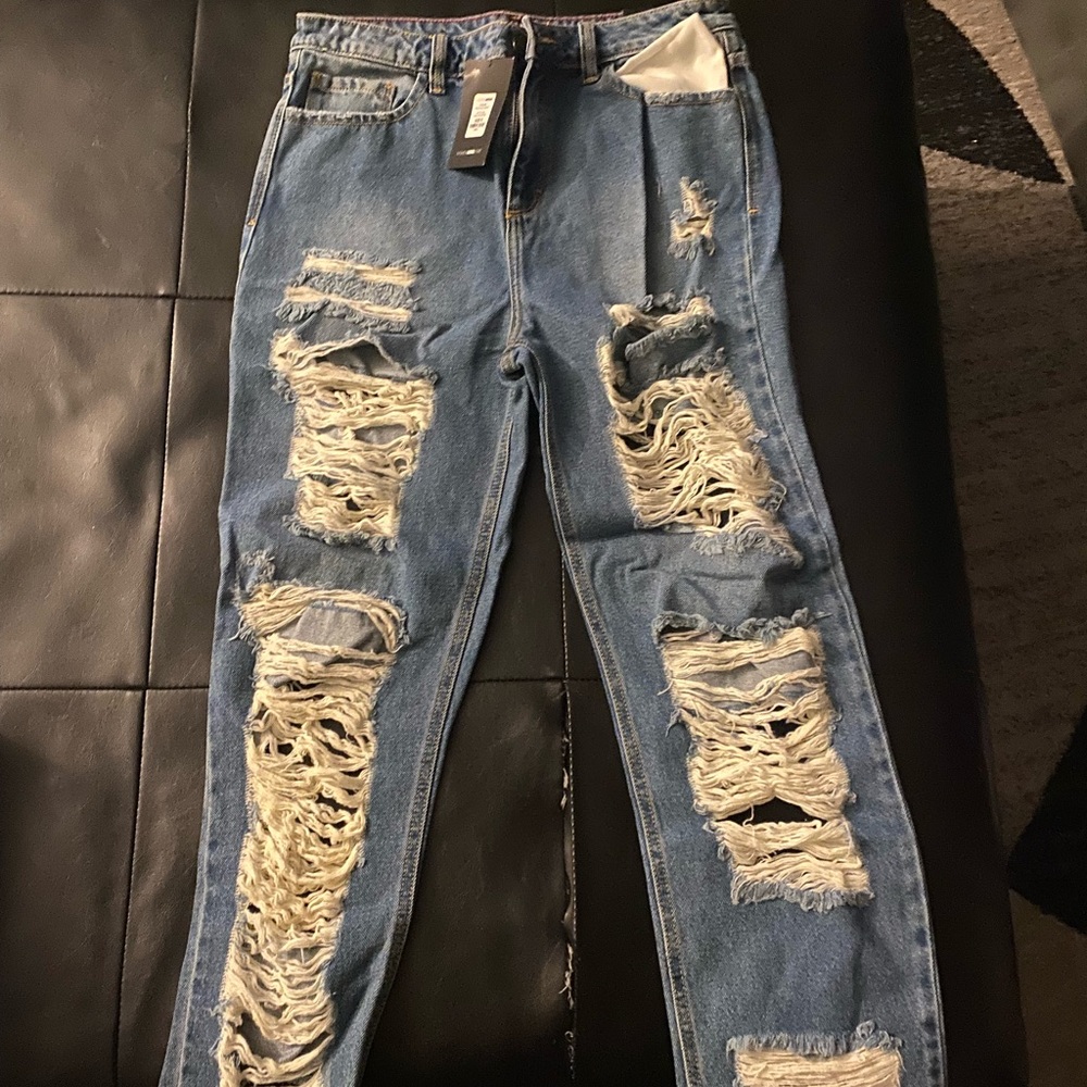 womens brand new fashion nova size 9 distressed jeans